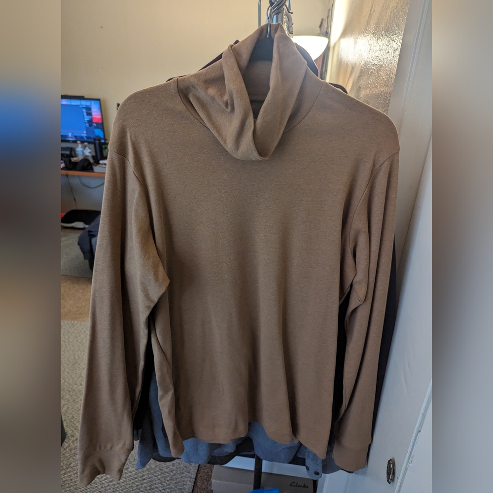 3 uniqlo turtleneck shirt lot medium